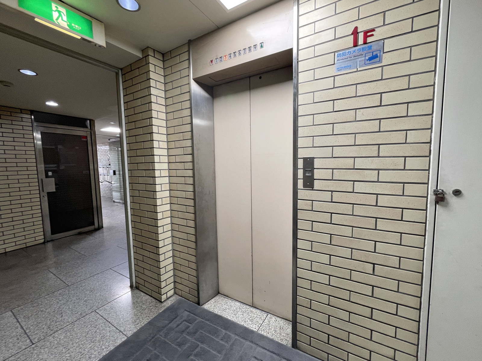エレベーター