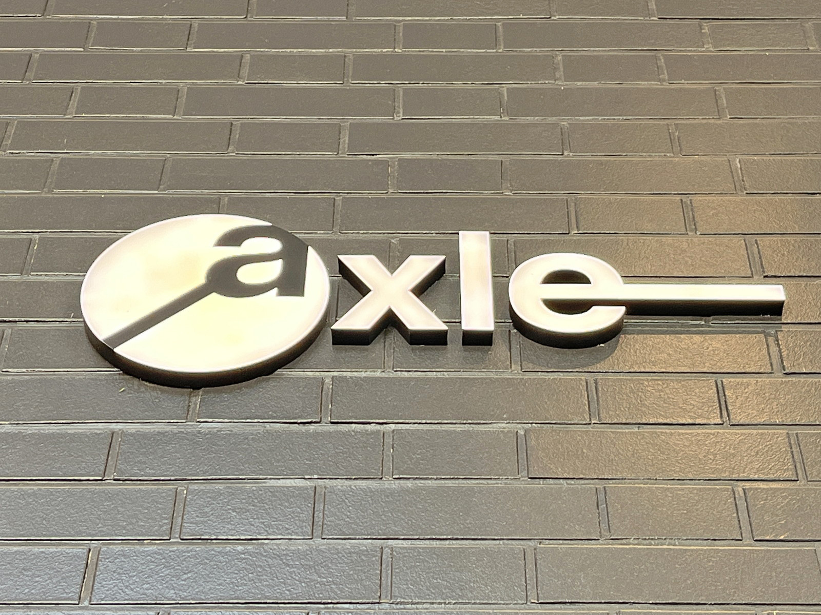 ネームプレート:axle御茶ノ水