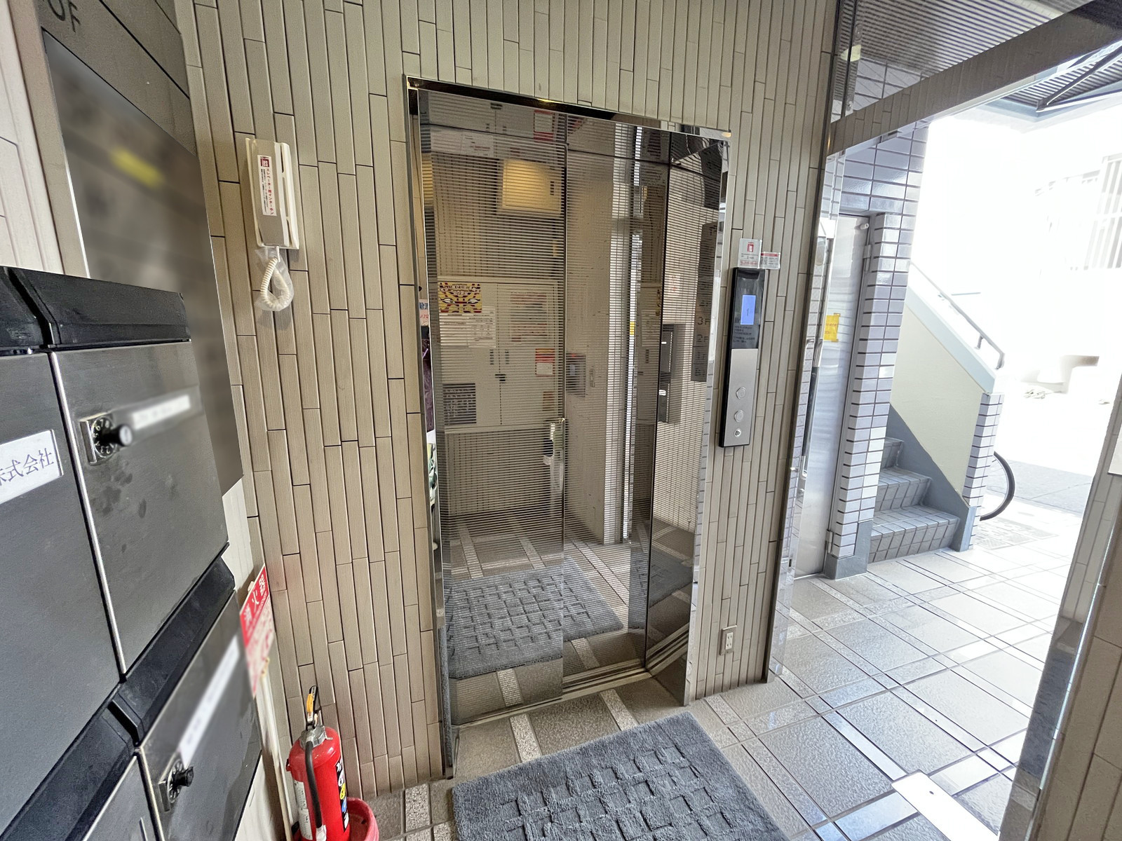 エレベーター