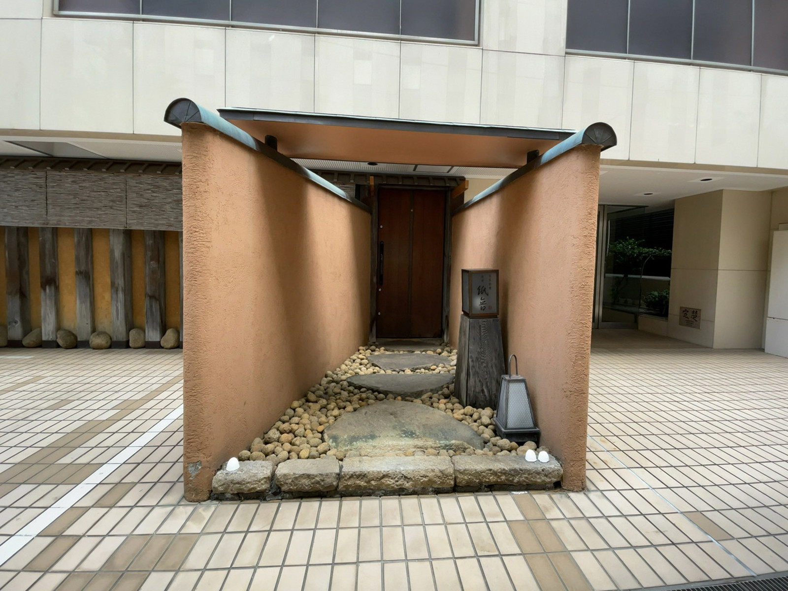 1階の飲食店