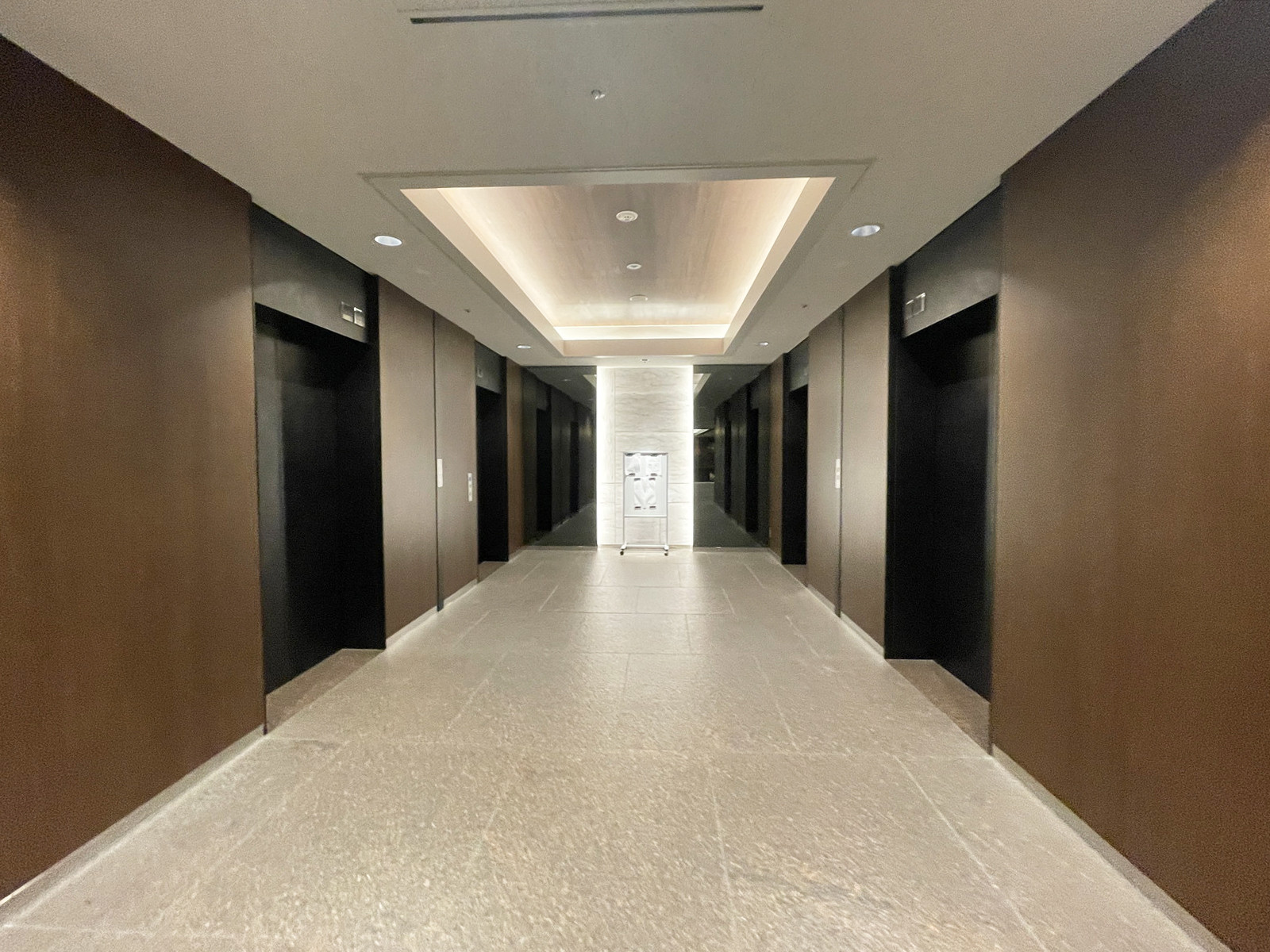 エレベーターホール