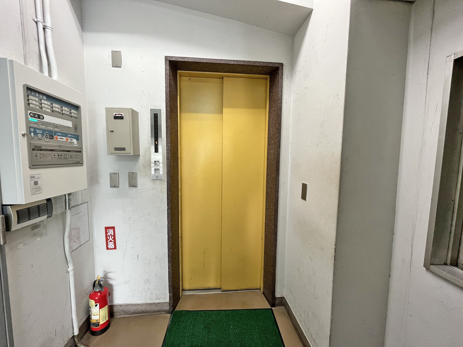 エレベーター