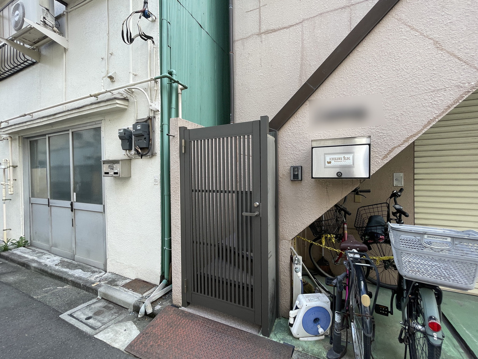 物件出入口