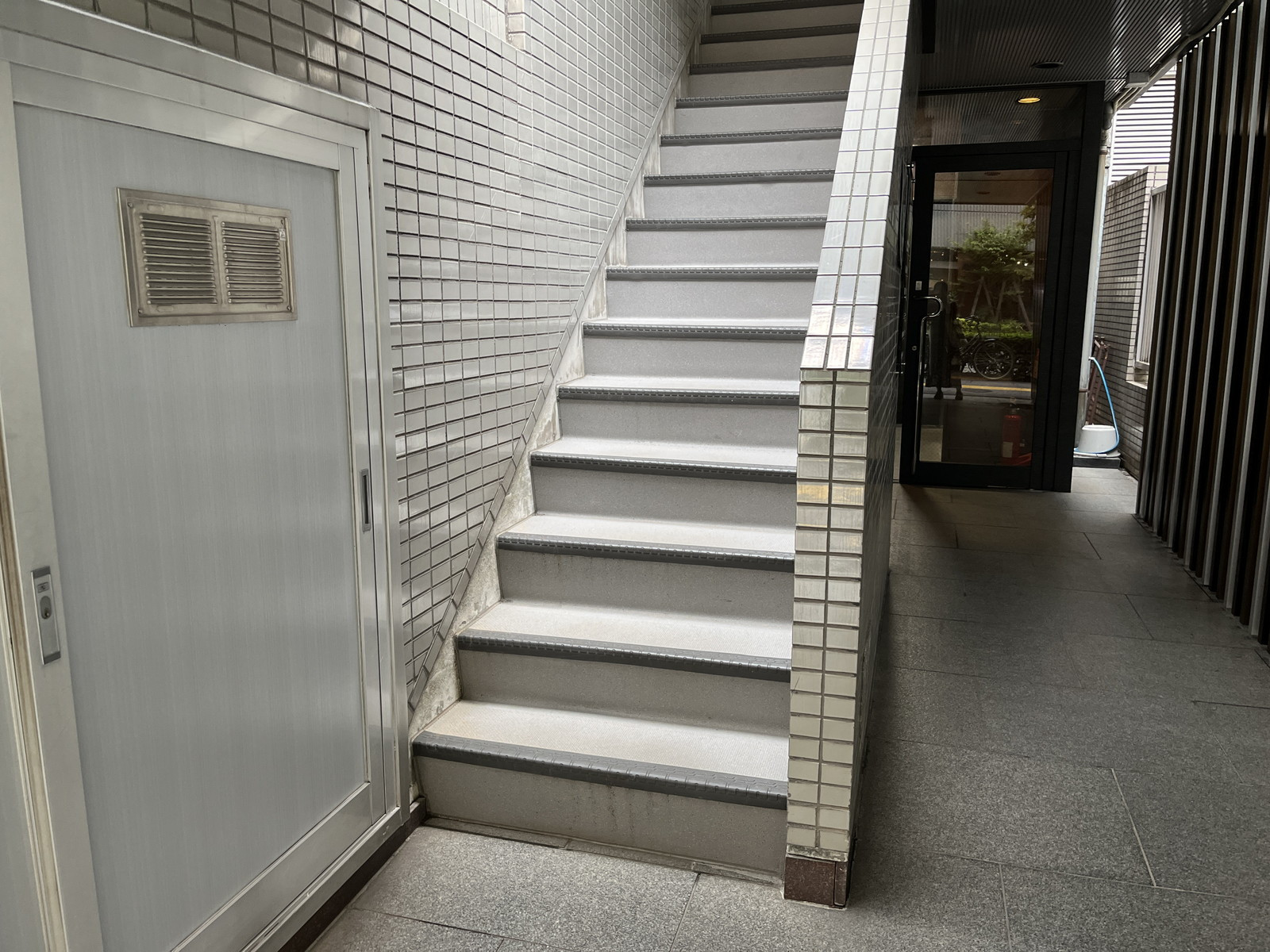 内階段