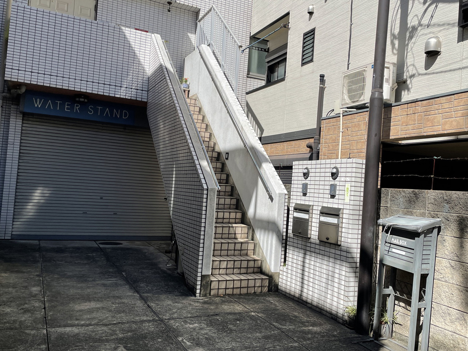 物件出入口