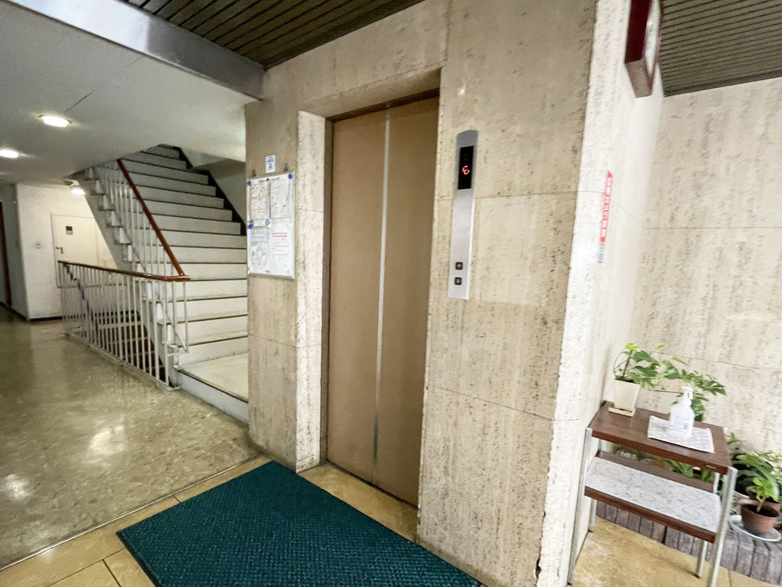 エレベーター