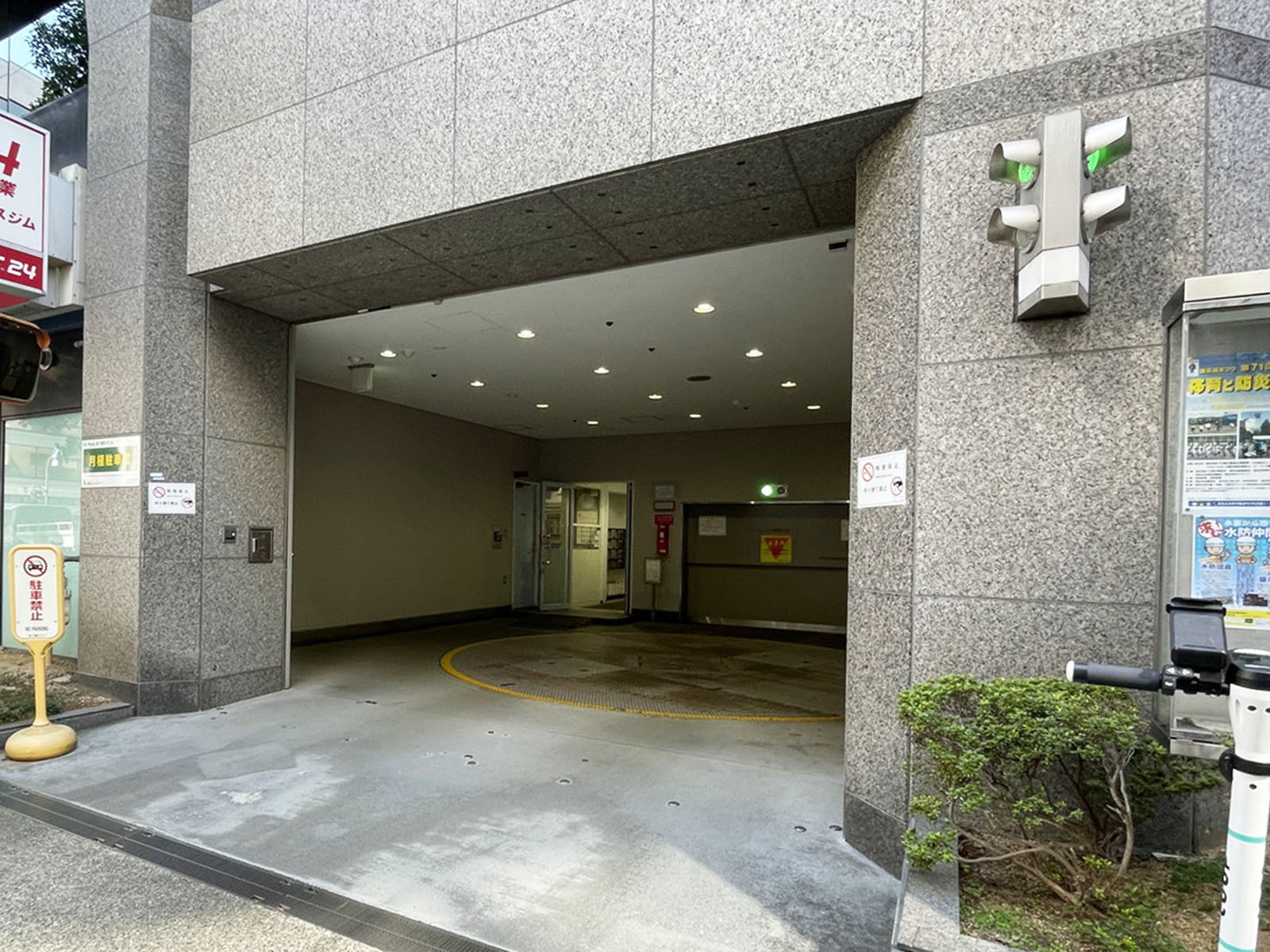 駐車場