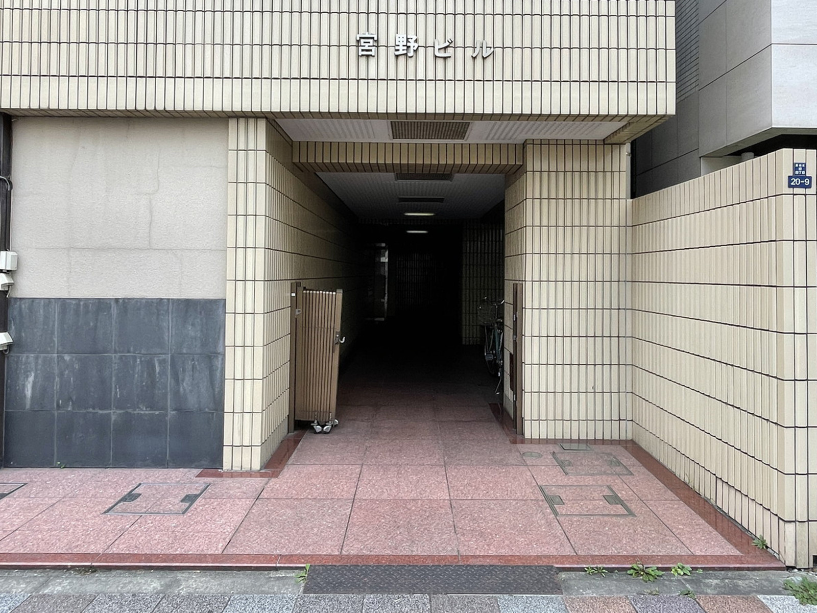 エントランスアプローチ