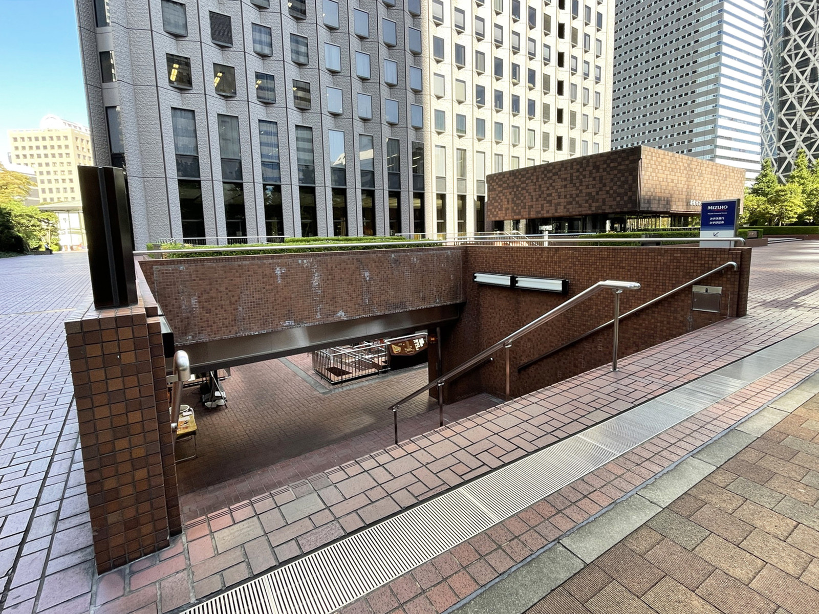 地下の店舗