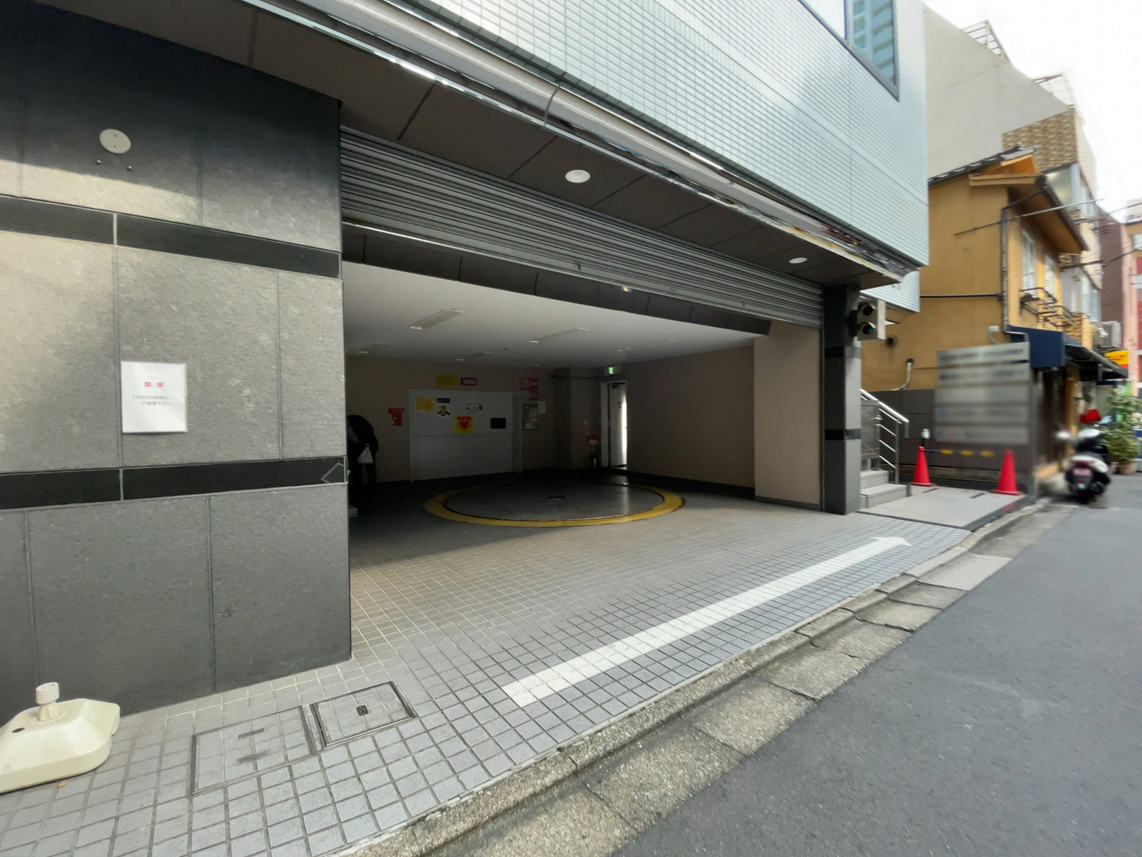 駐車場