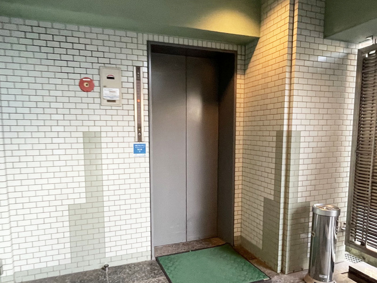 エレベーター(1基)
