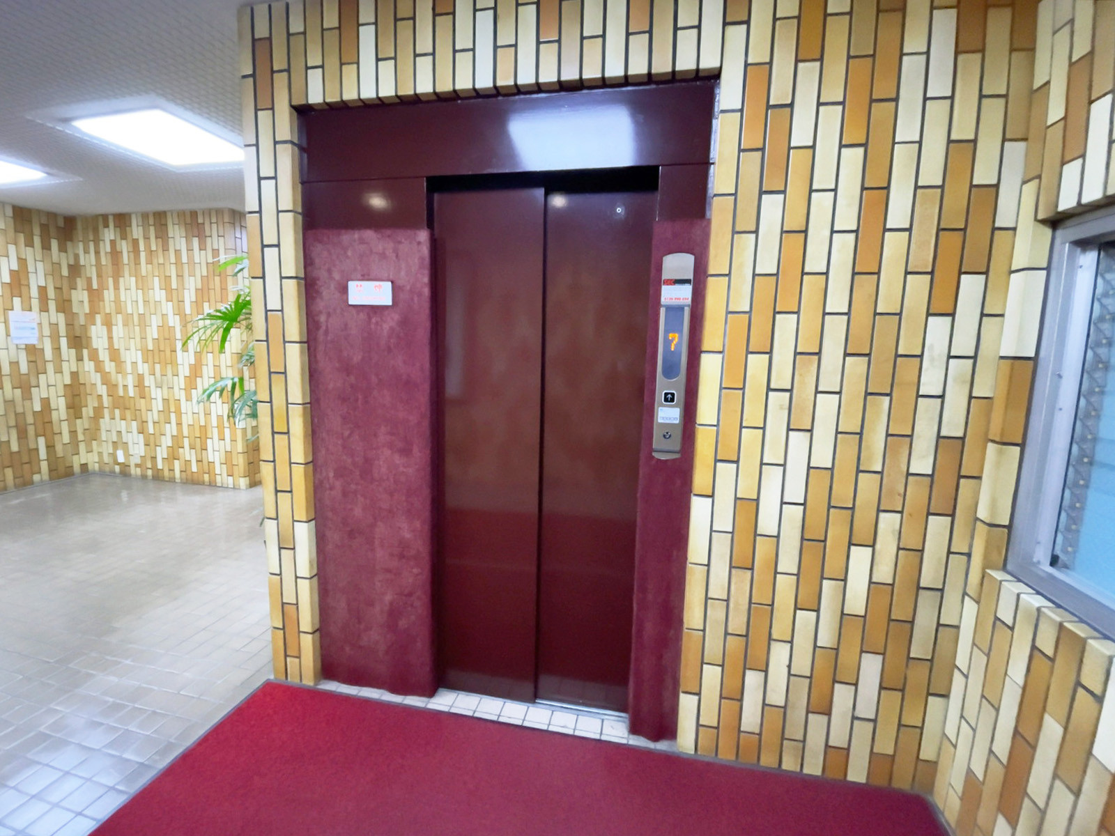 エレベーター
