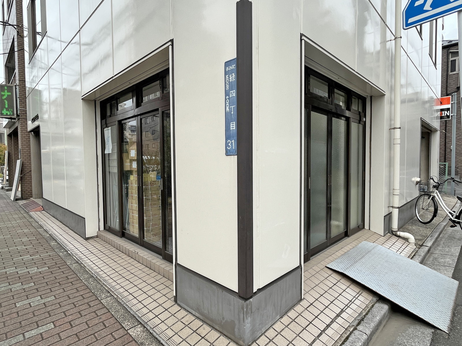 1階テナントの様子