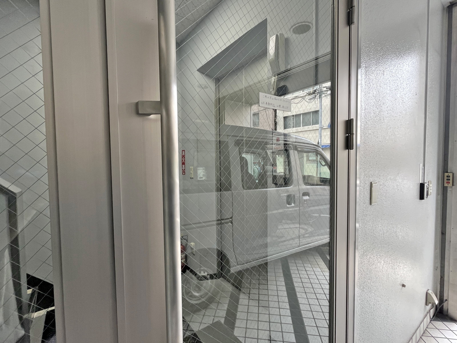 エレベーター(1基)