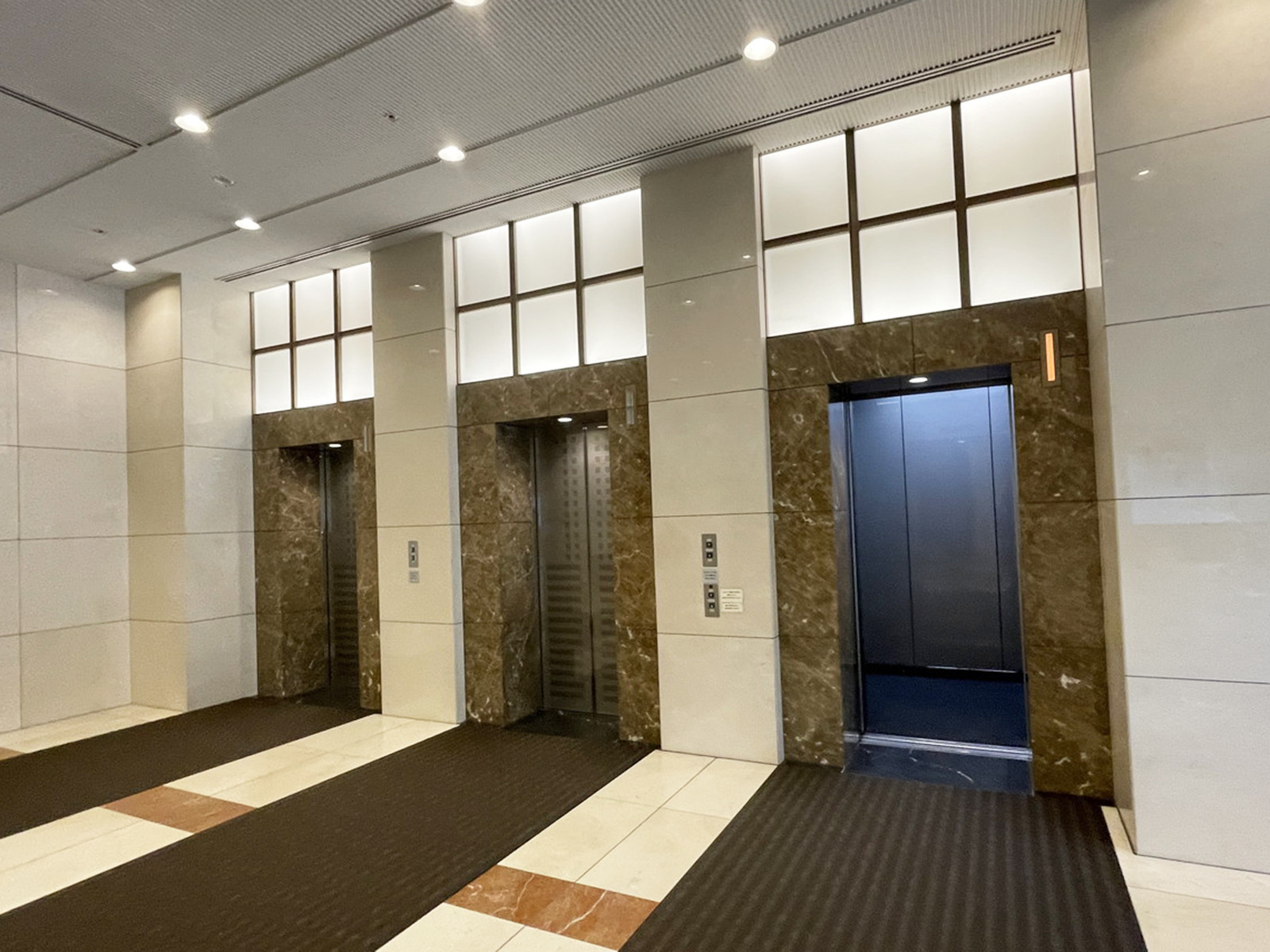 エレベーター