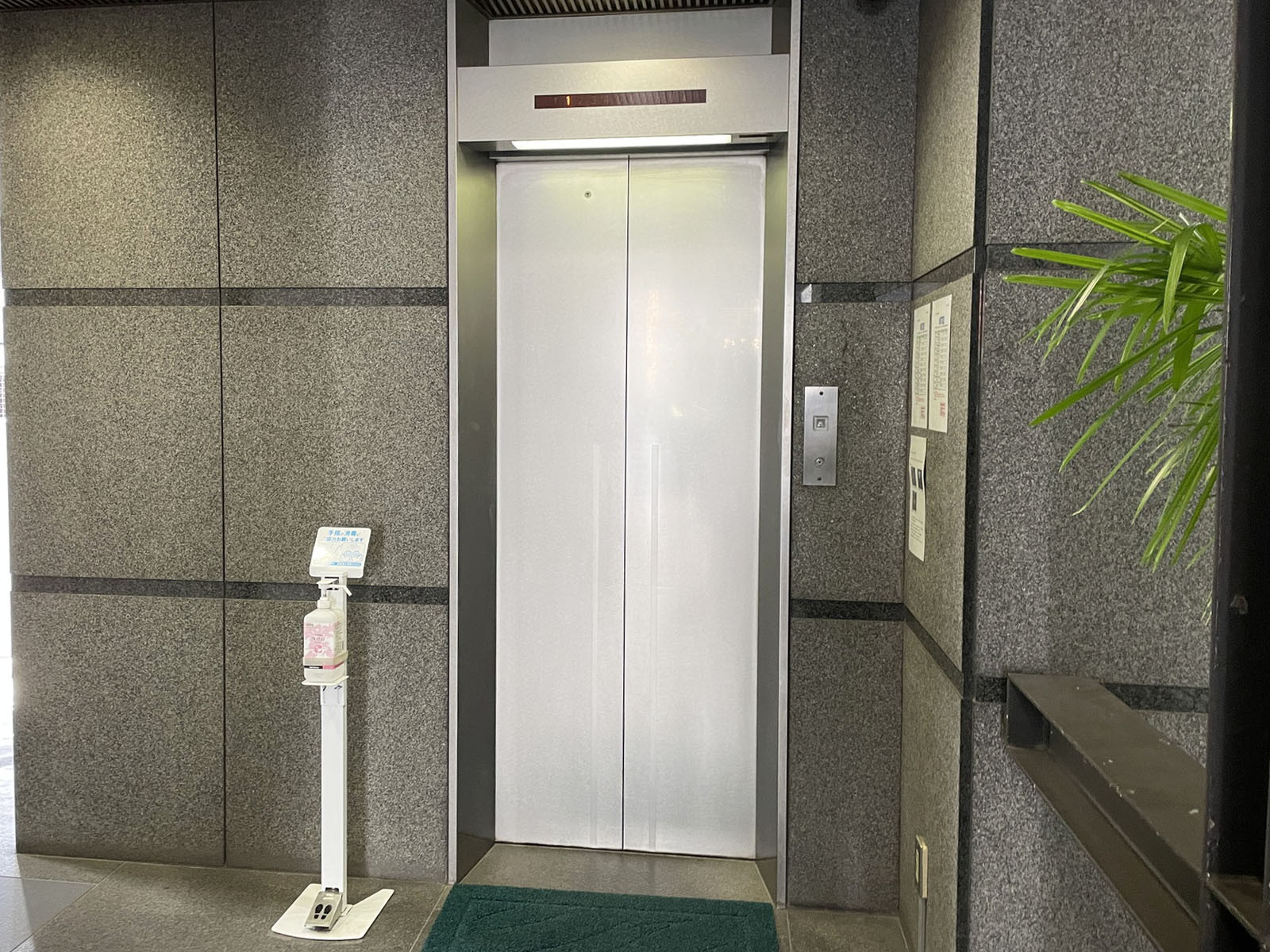エレベーター