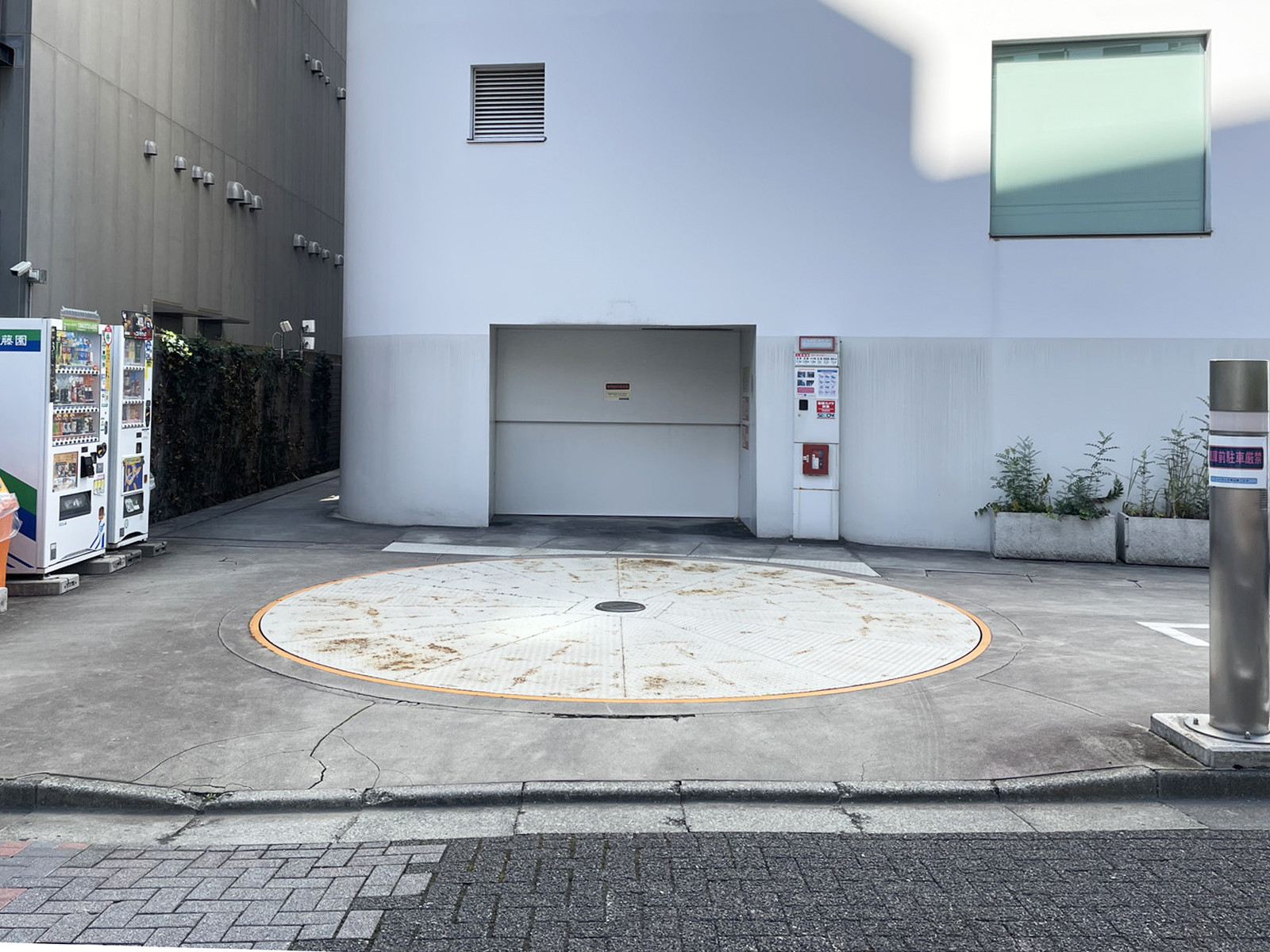 駐車場