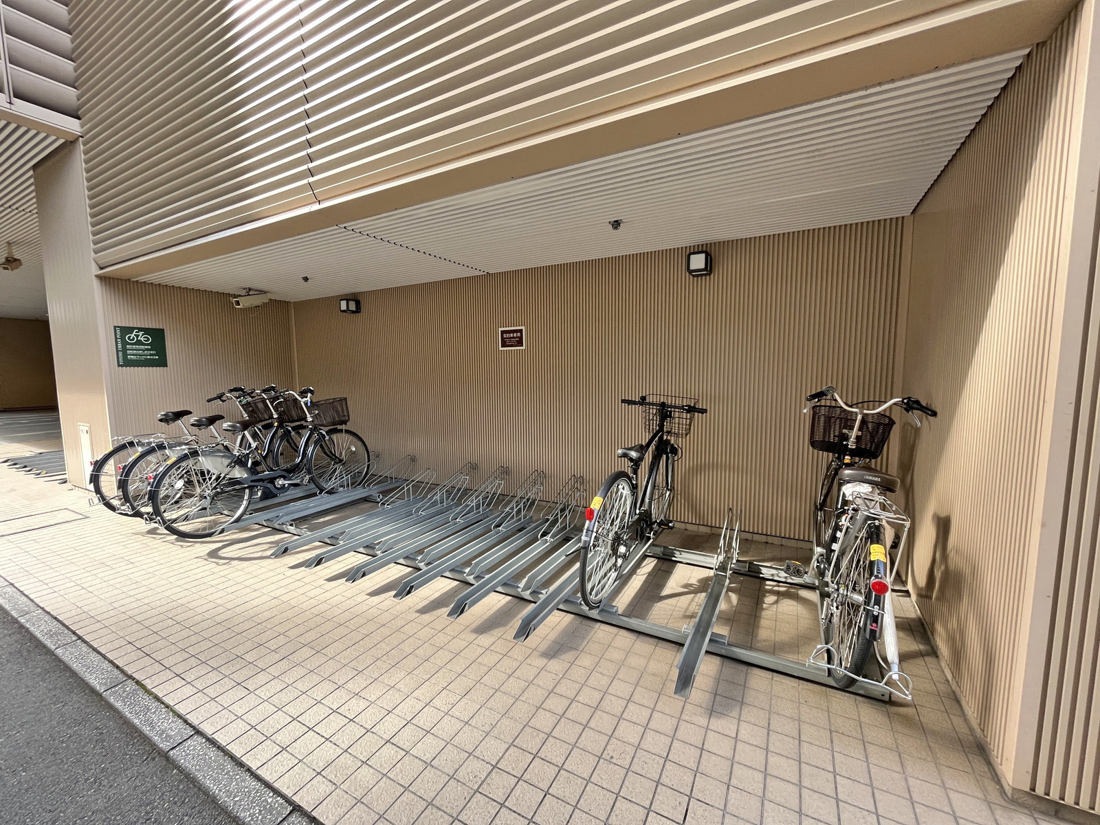 駐輪場