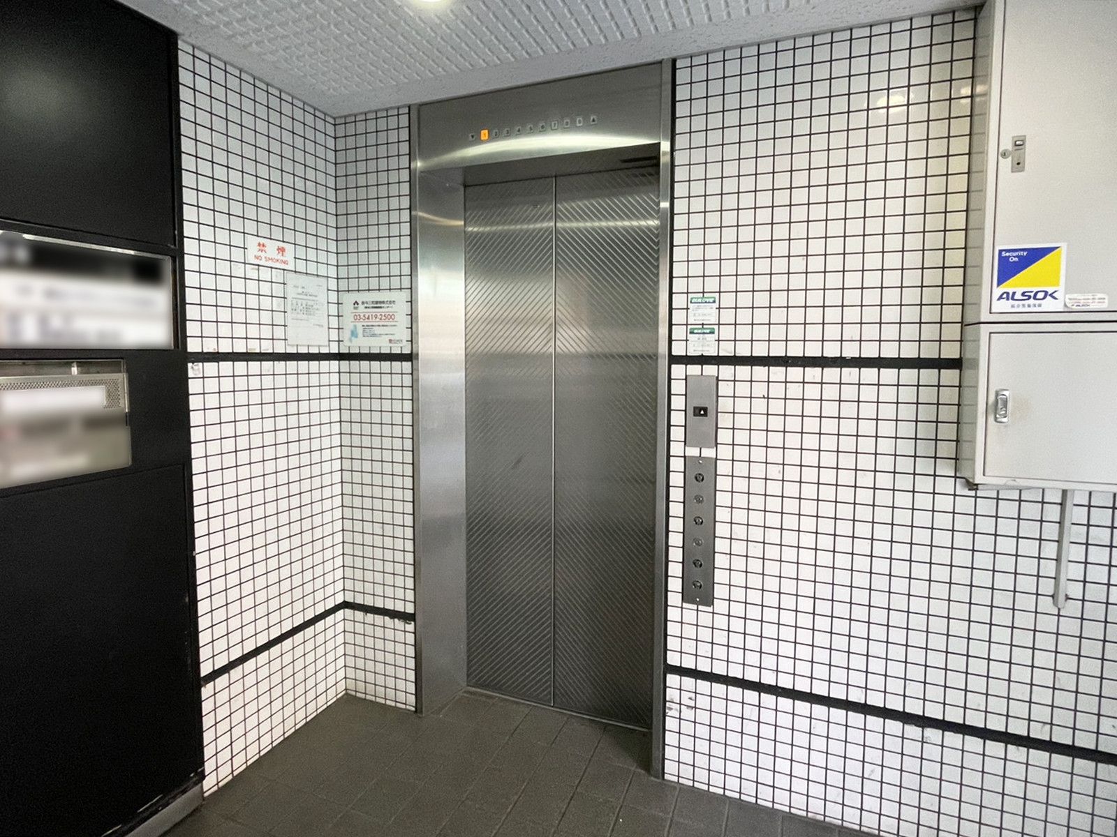エレベーター