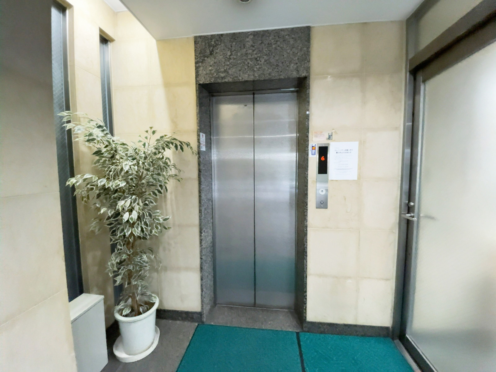 エレベーター