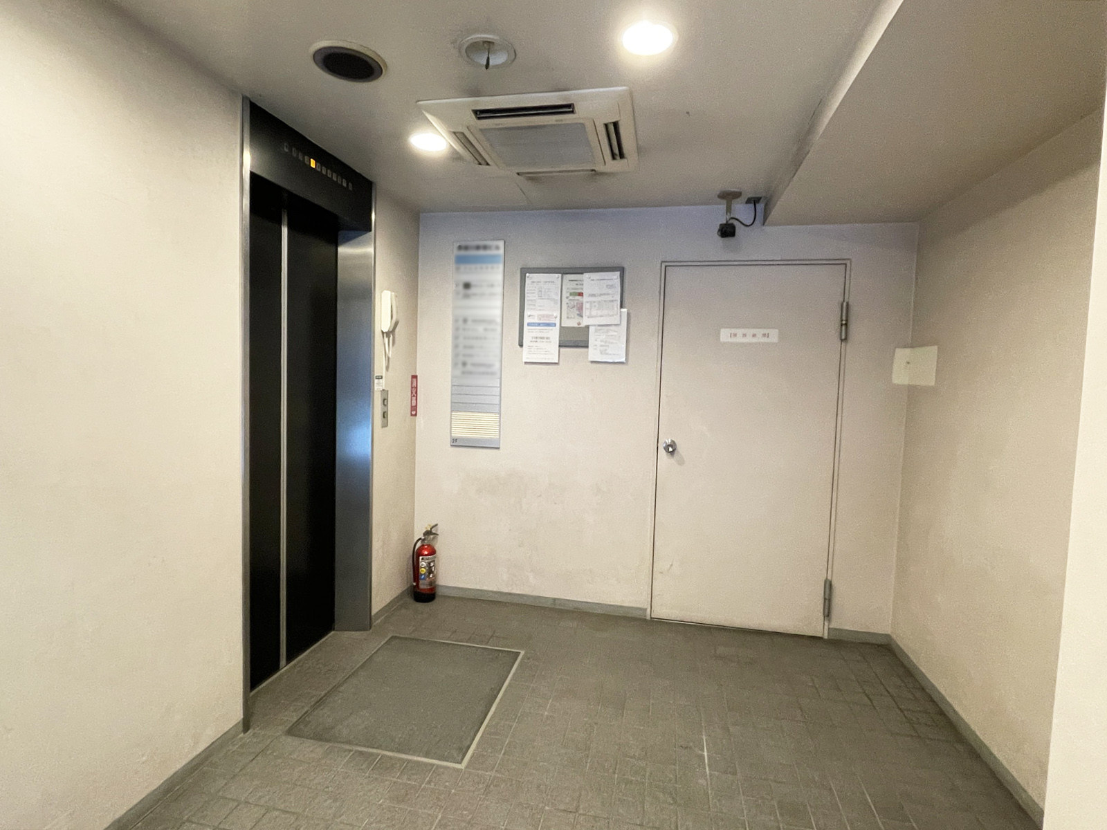 エレベーターホール