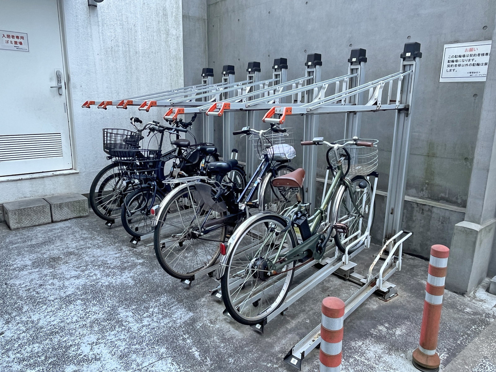 駐輪場