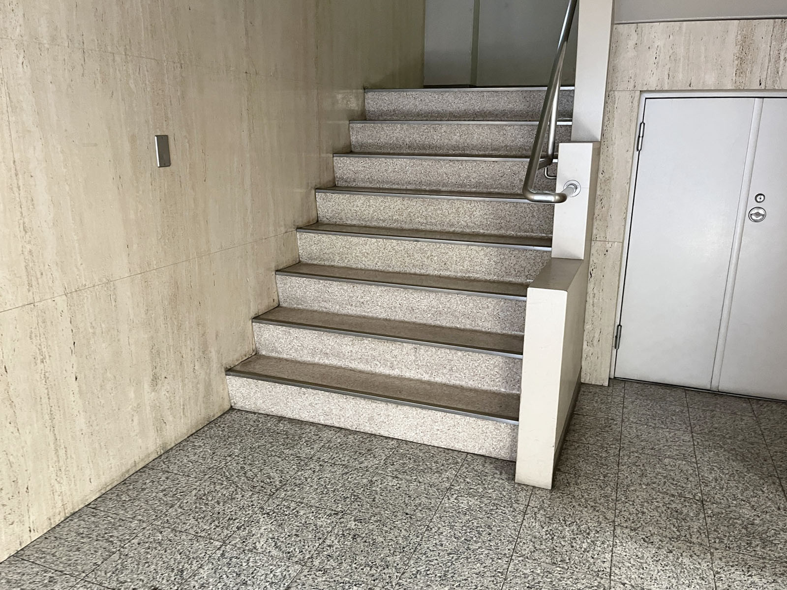 内階段