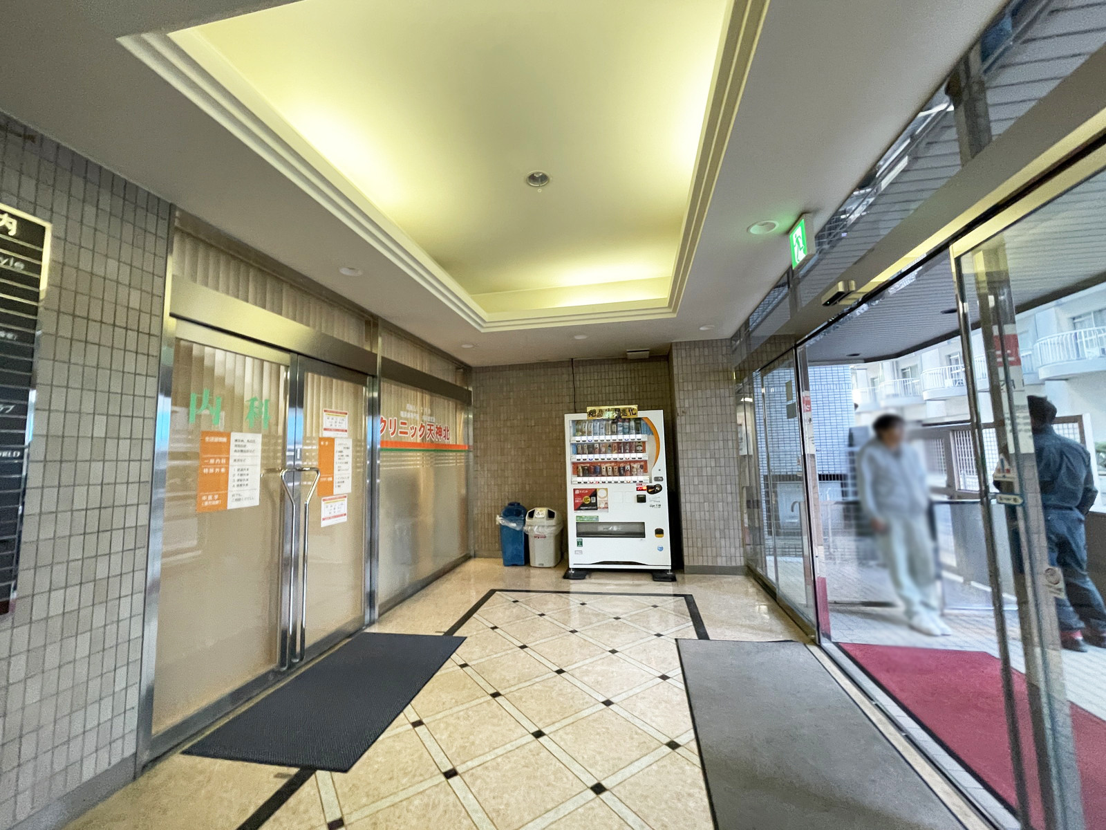 エントランス