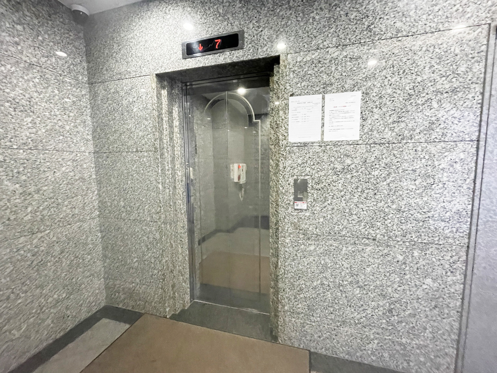 エレベーター