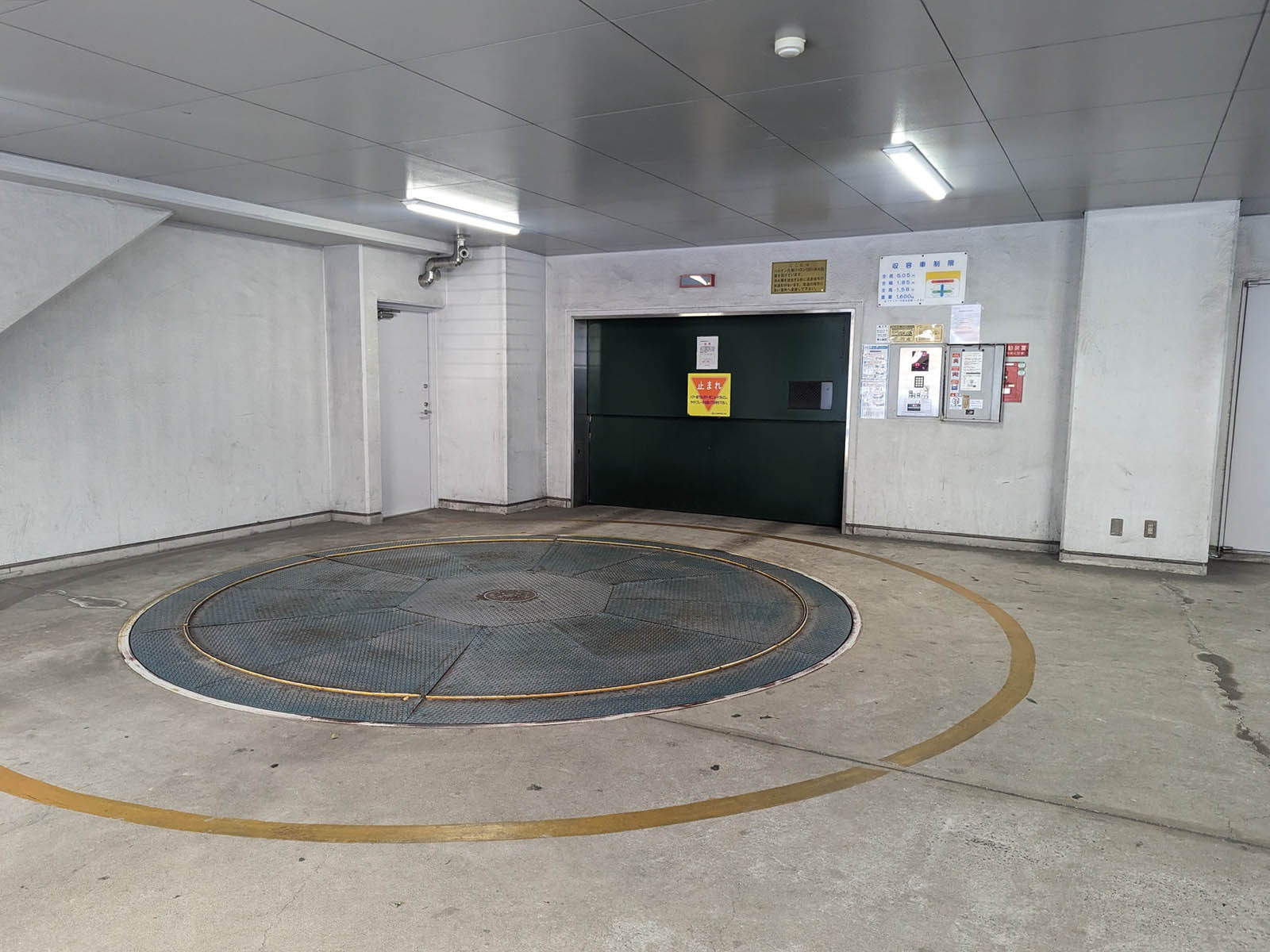 駐車場
