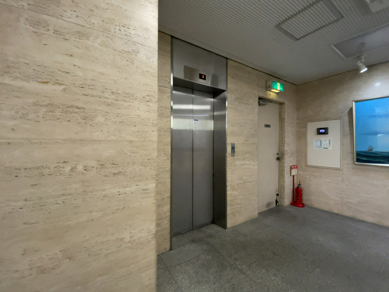 エレベーター(1基)