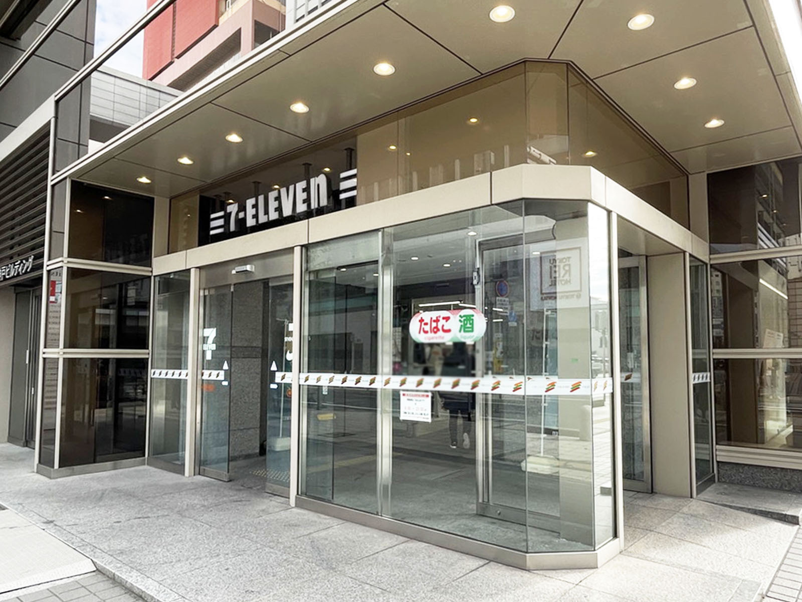 1階のセブンイレブン 神戸中央西町店