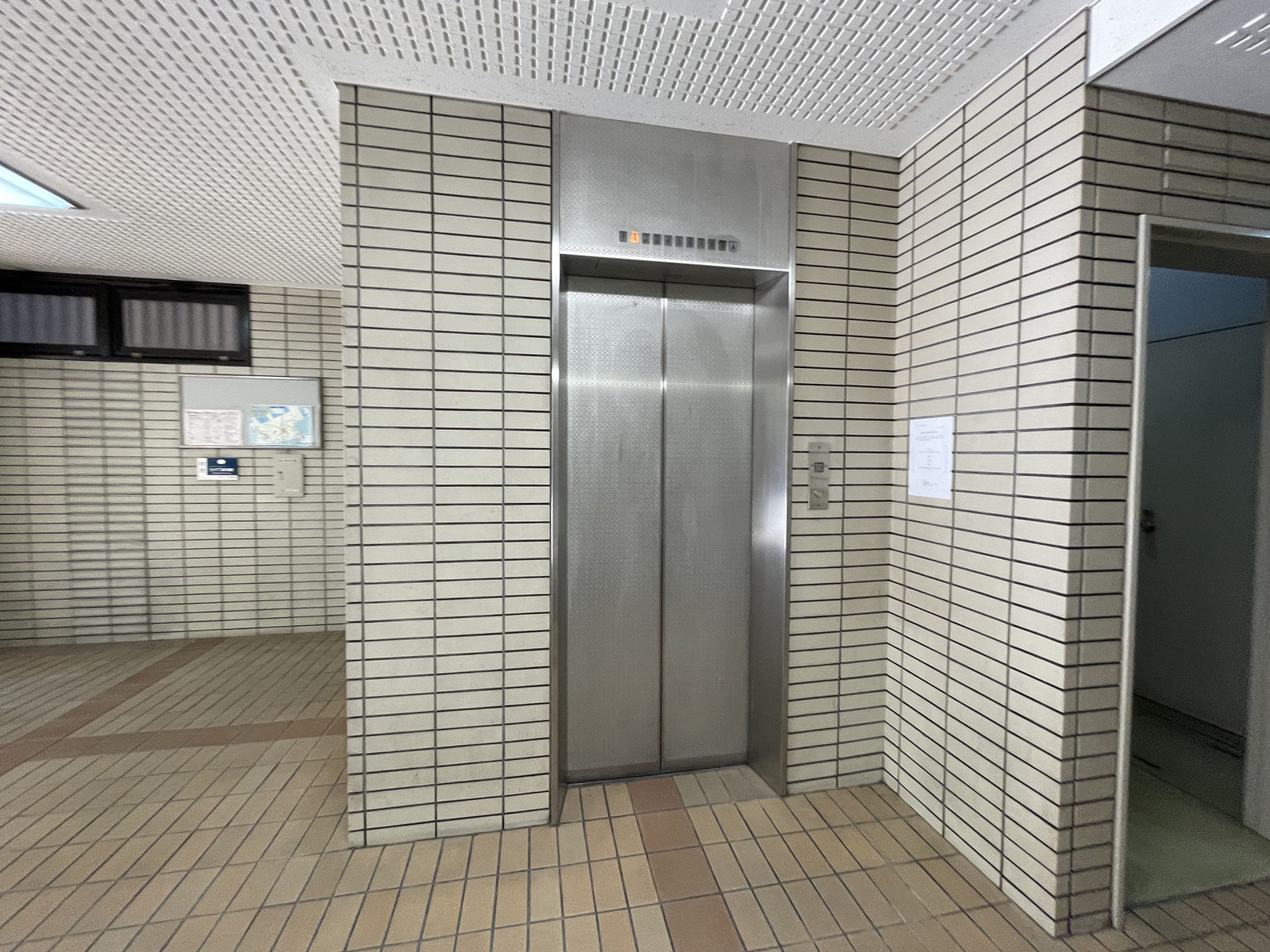 エレベーター