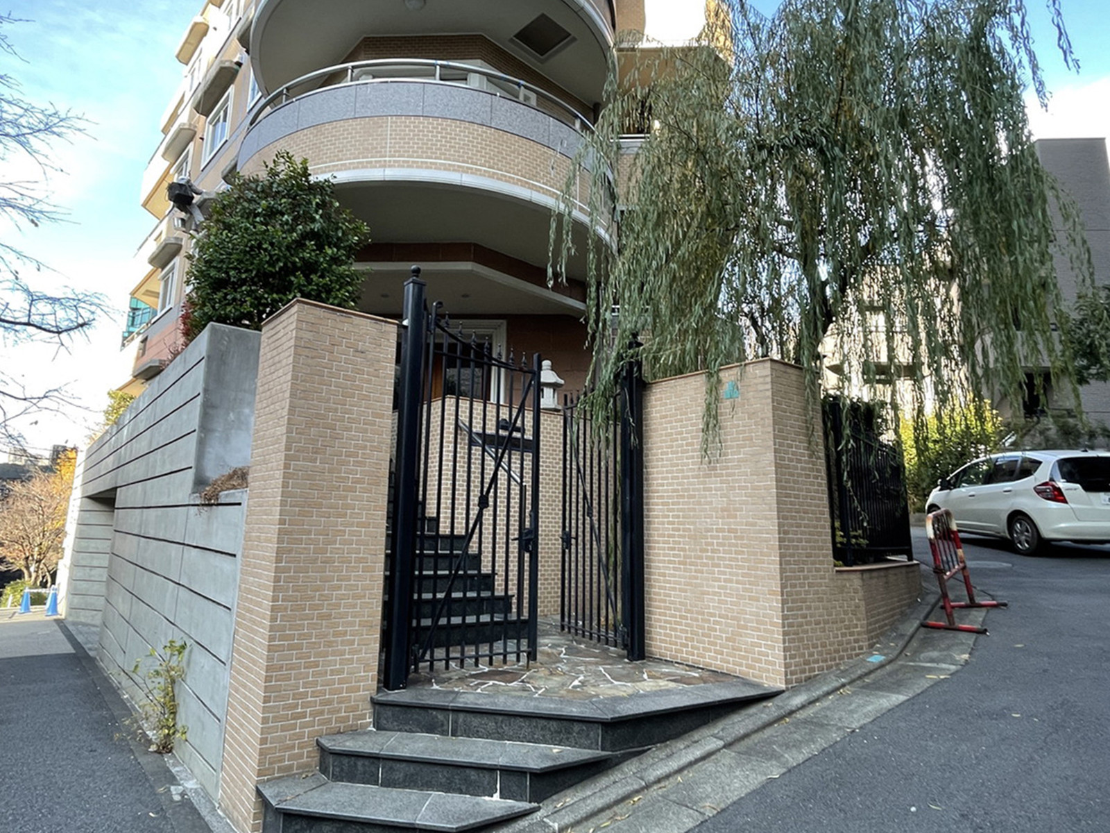 エントランスアプローチ