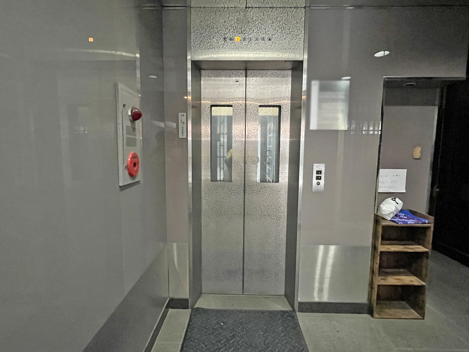 エレベーター(1基)