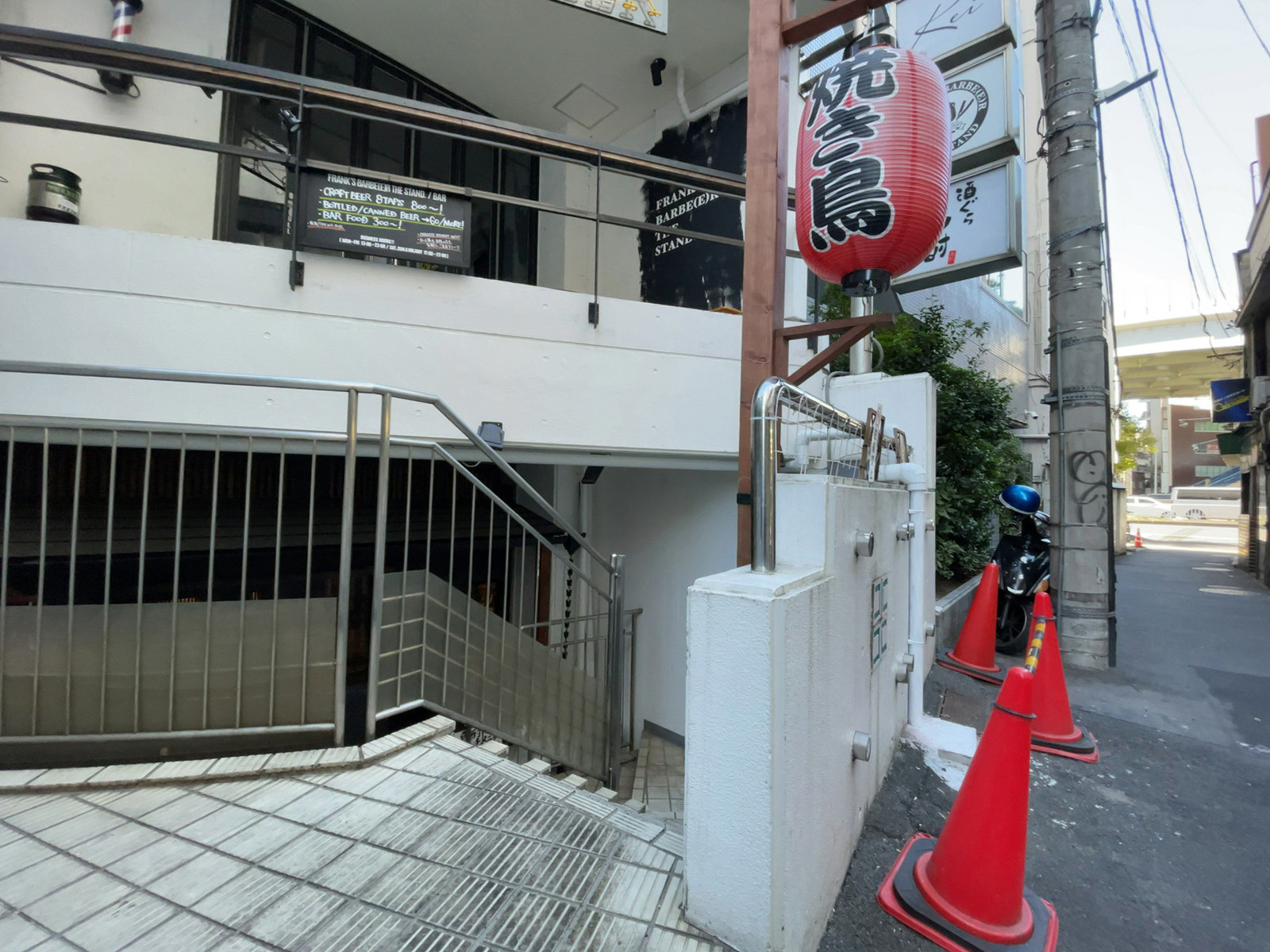 地下のテナント