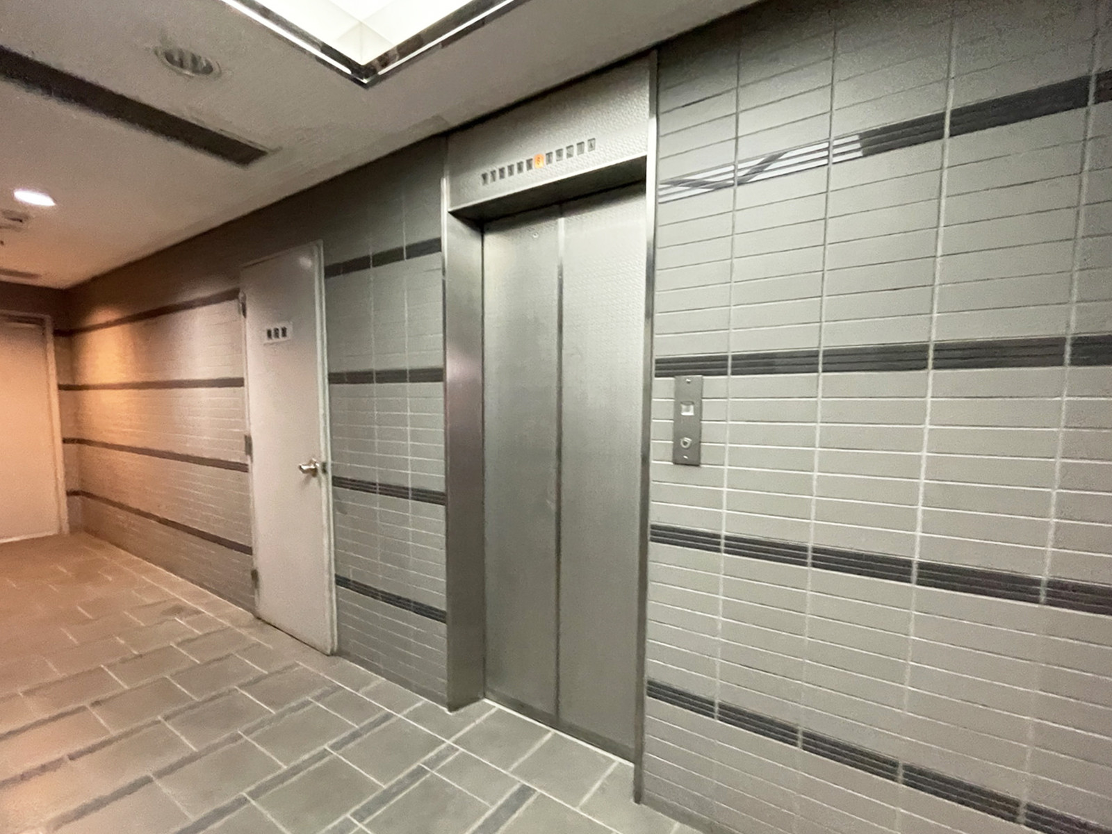 エレベーター