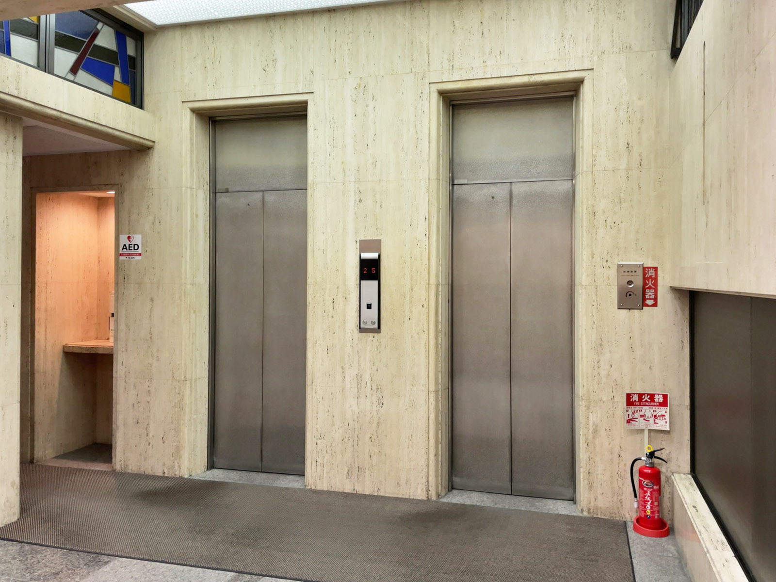 エレベーター(2基)
