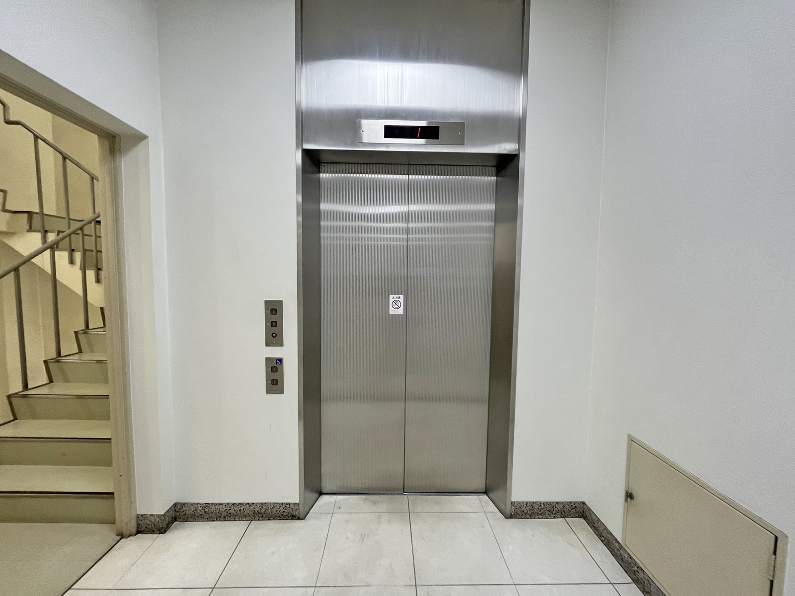 エレベーター