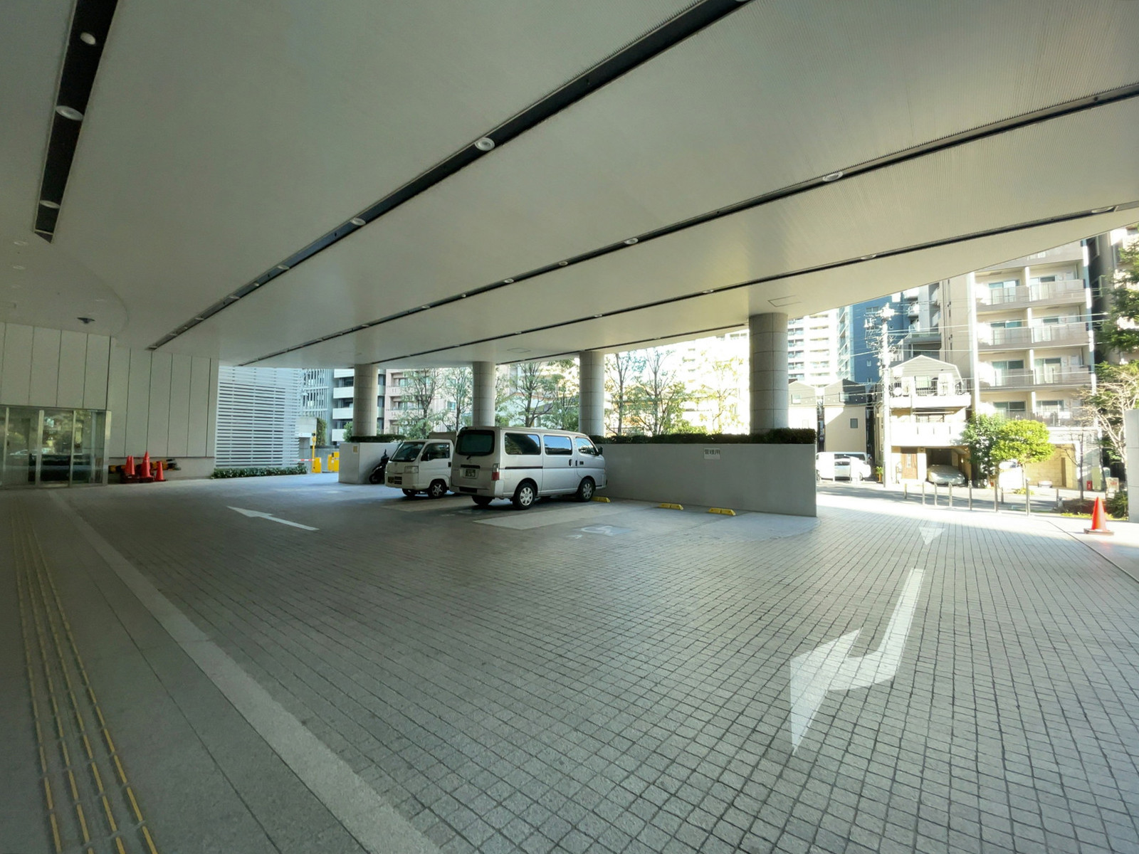 駐車場出入口
