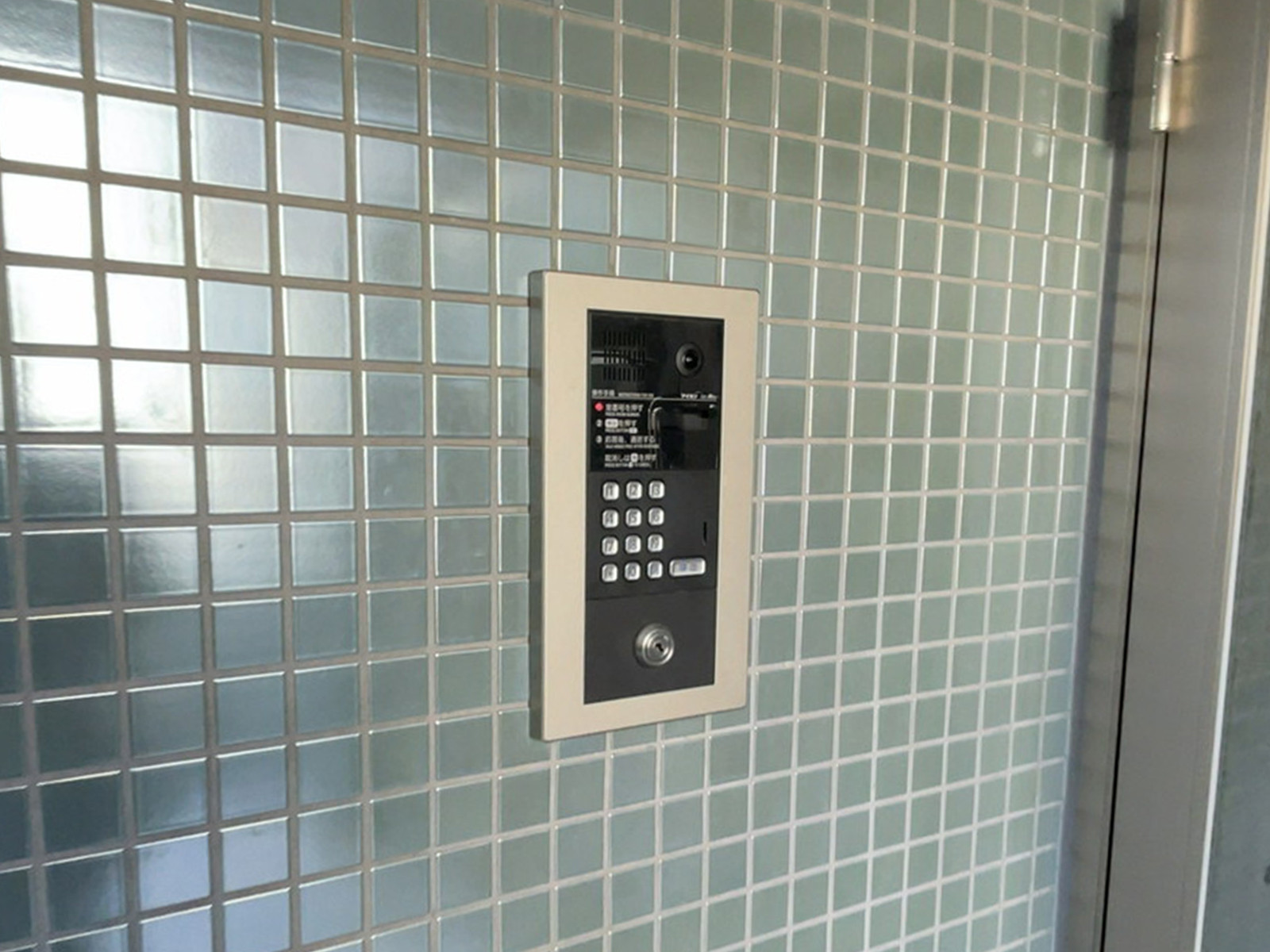 インターホン