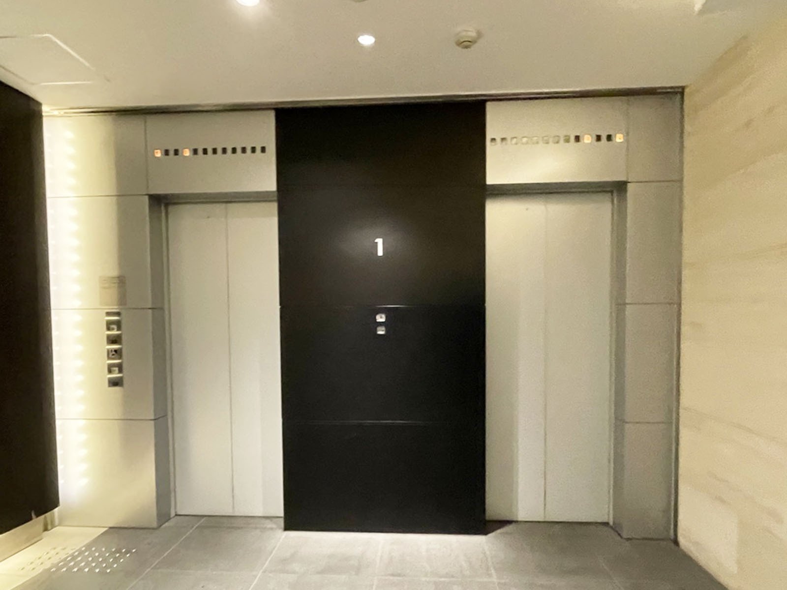 エレベーター