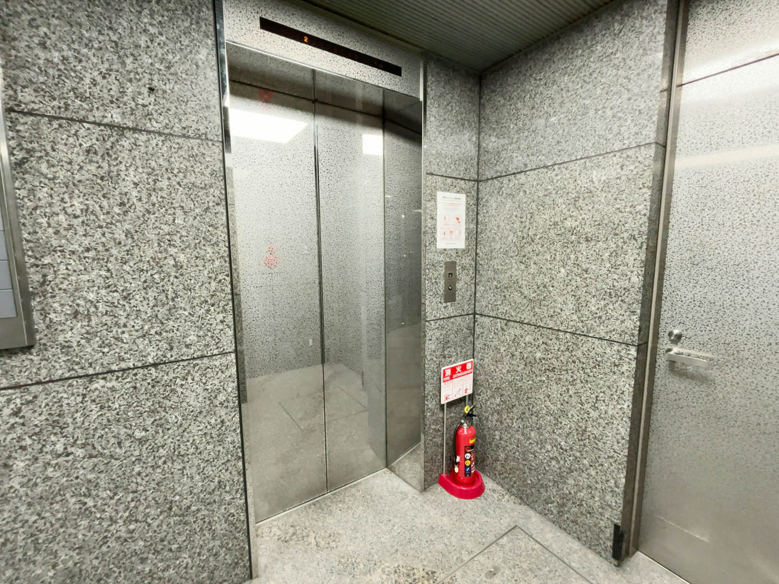 エレベーター