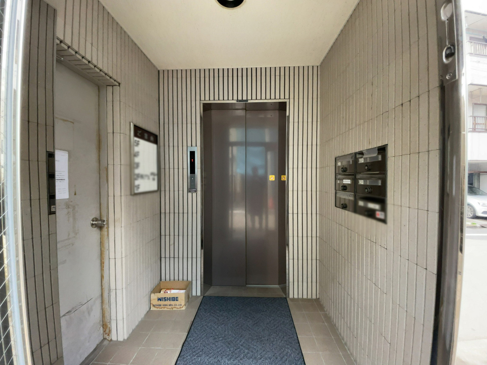 エントランス