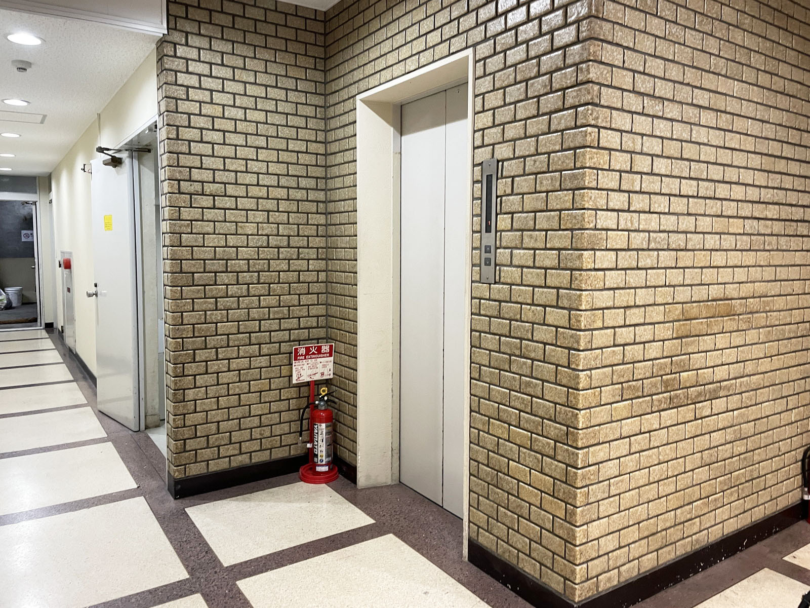 エレベーター(1基)