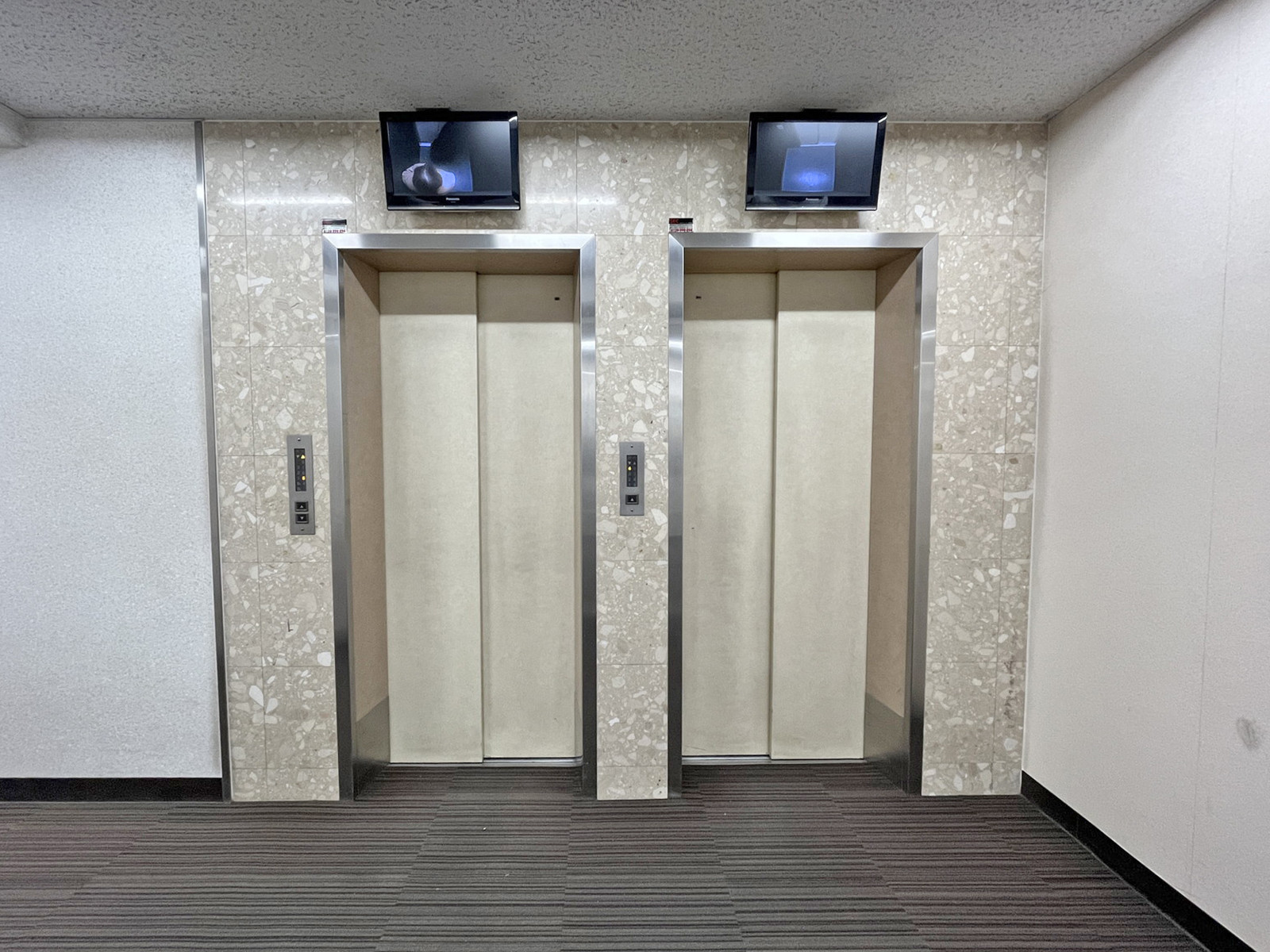 エレベーター