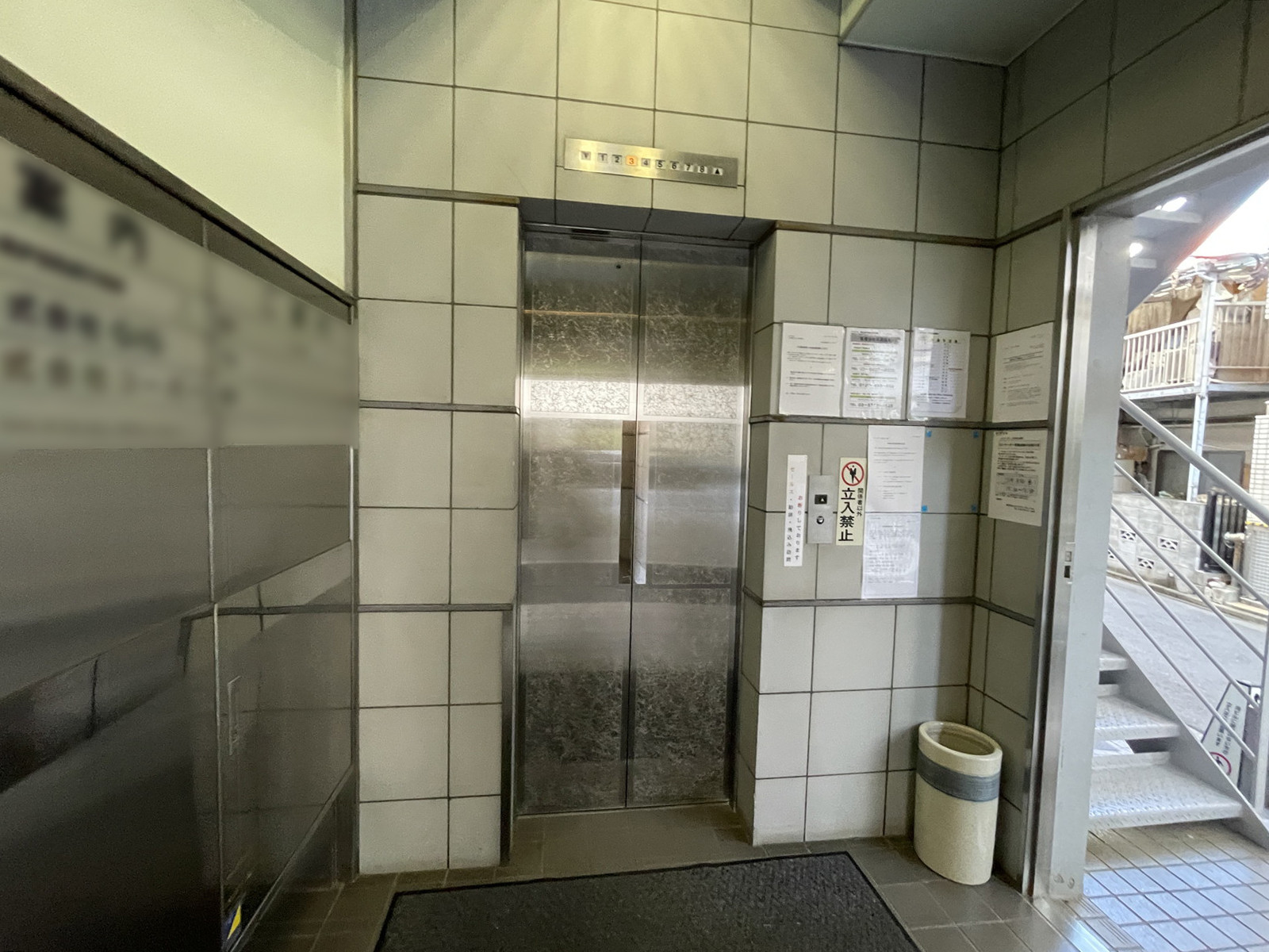 エレベーター(1基)