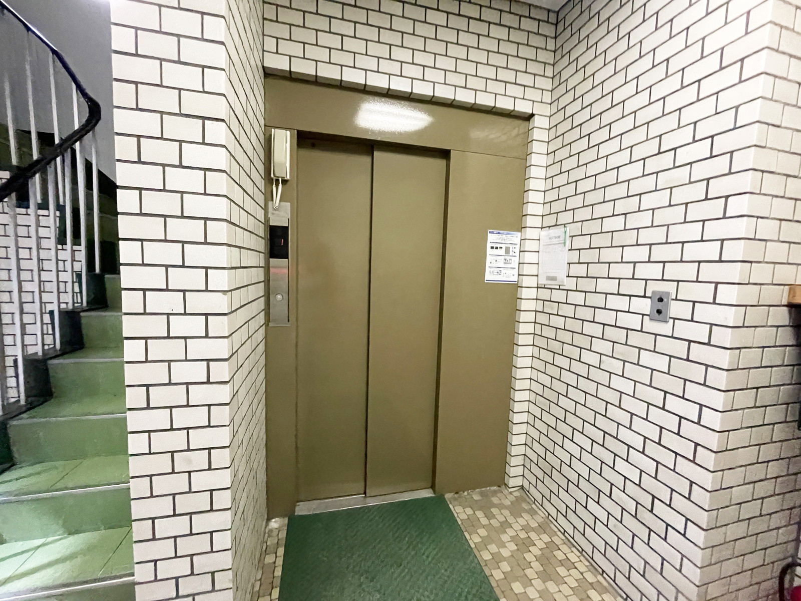 エレベーター