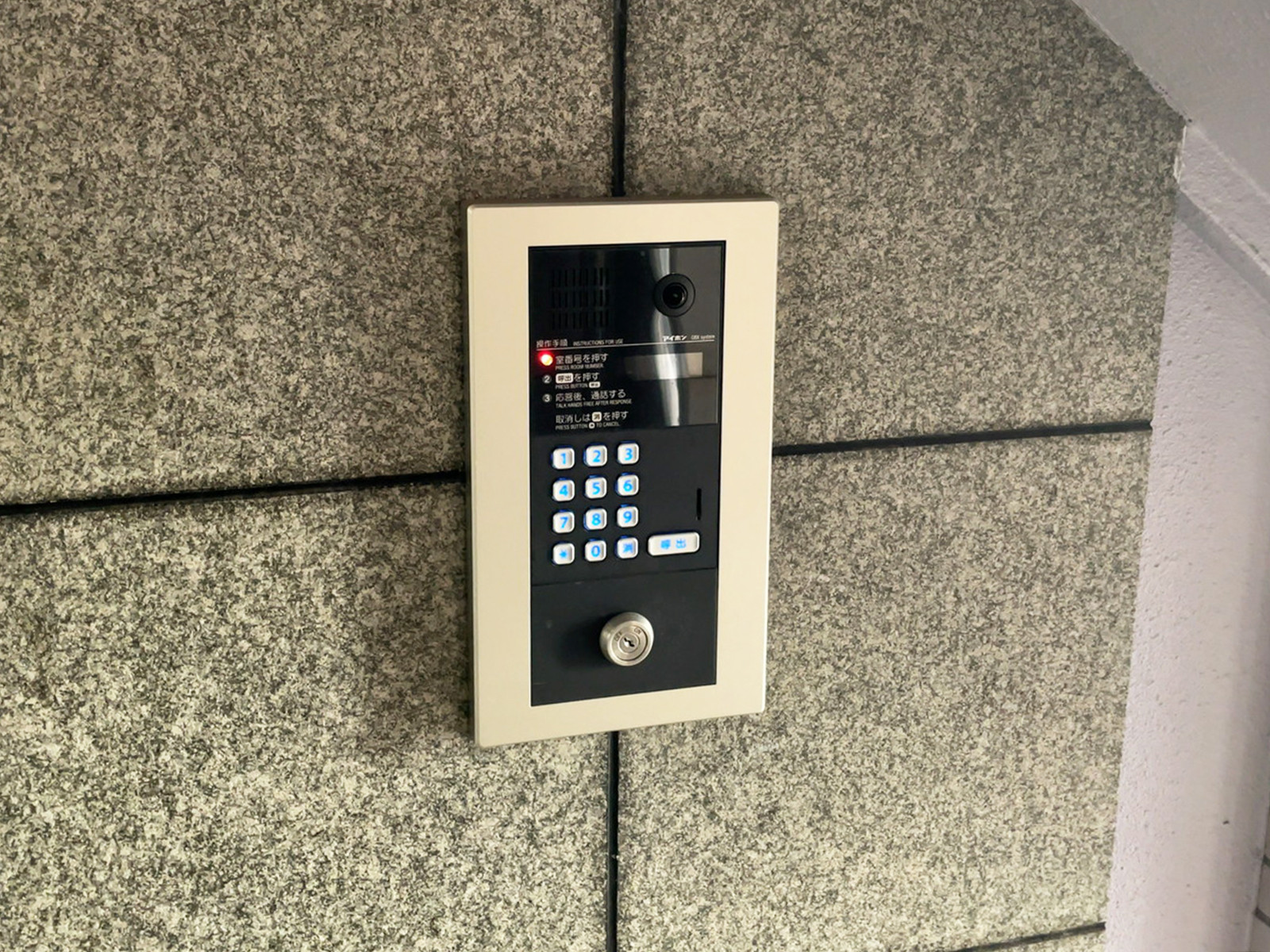 インターホン