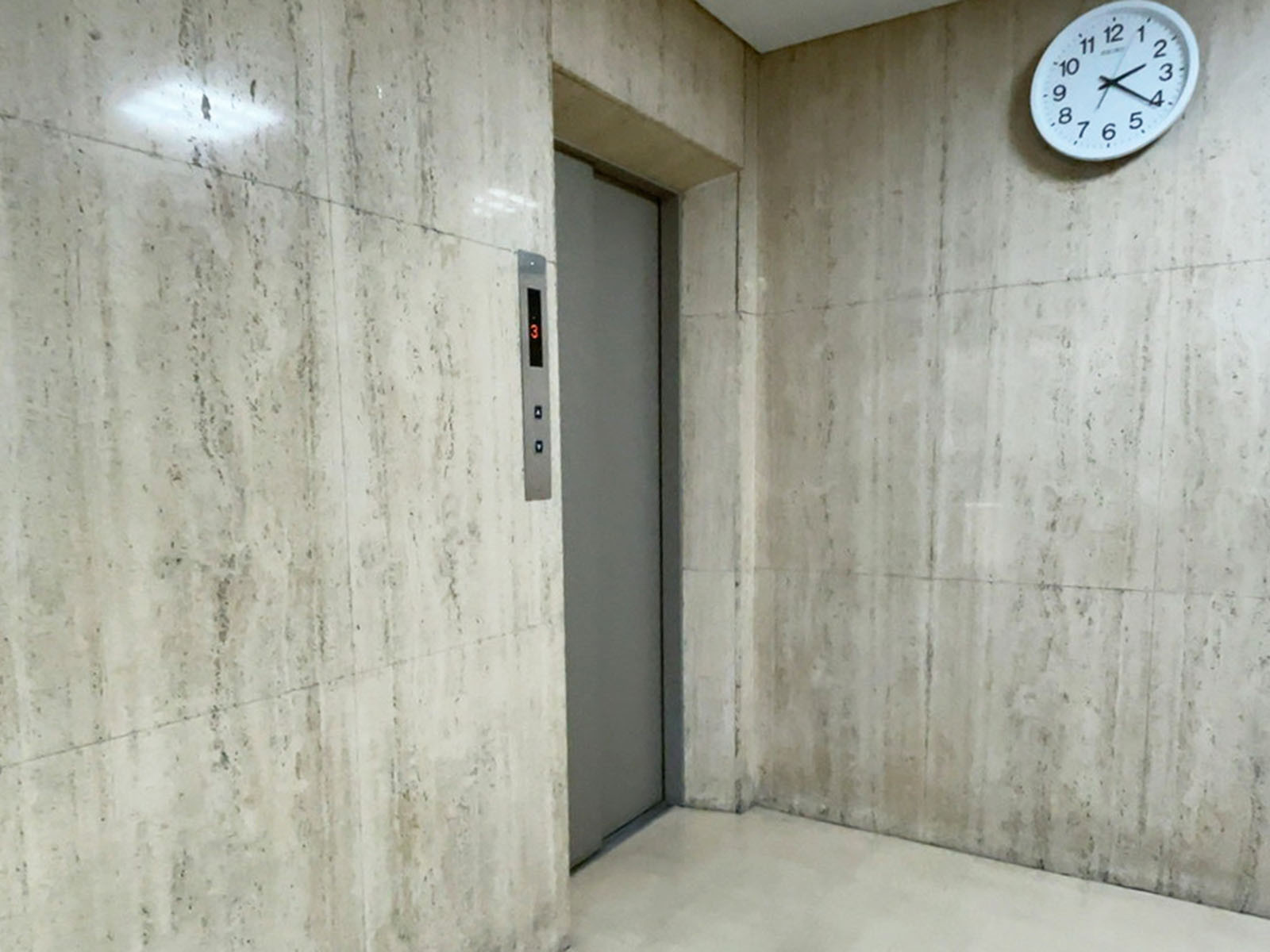 エレベーター(1基)